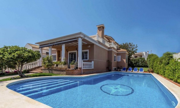 Sale - Apartment / flat -
Torrevieja - Playa de los locos