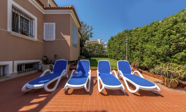 Sale - Apartment / flat -
Torrevieja - Playa de los locos