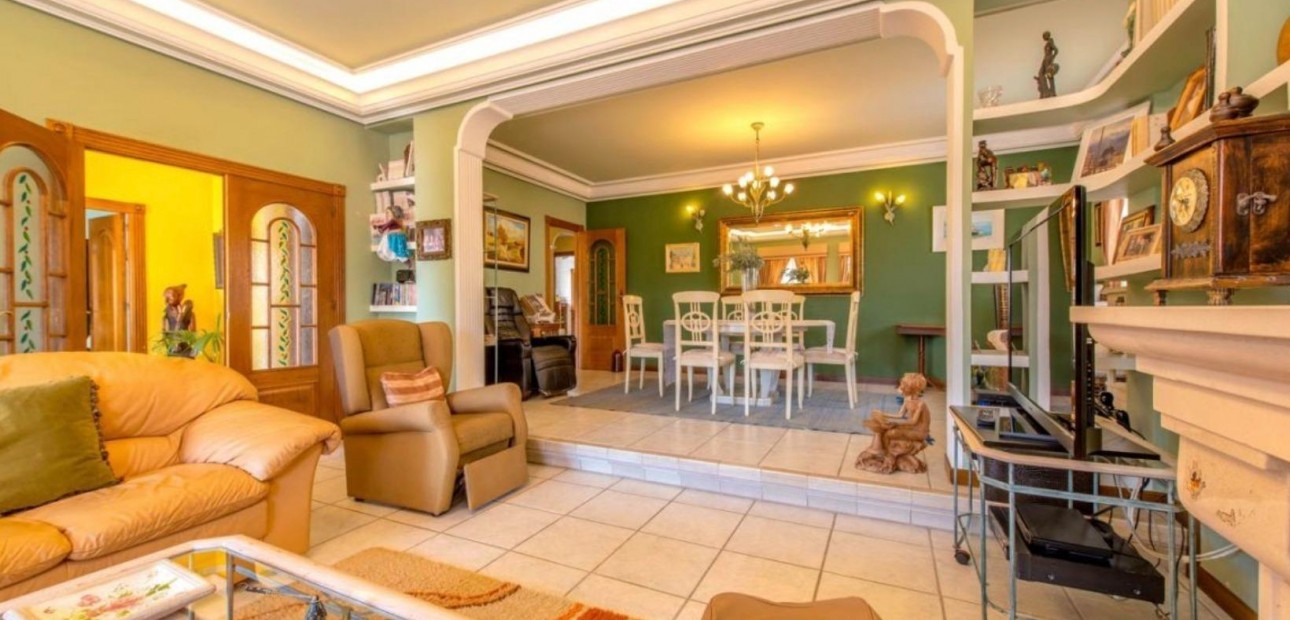 Sale - Apartment / flat -
Torrevieja - Playa de los locos