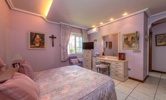 Sale - Apartment / flat -
Torrevieja - Playa de los locos