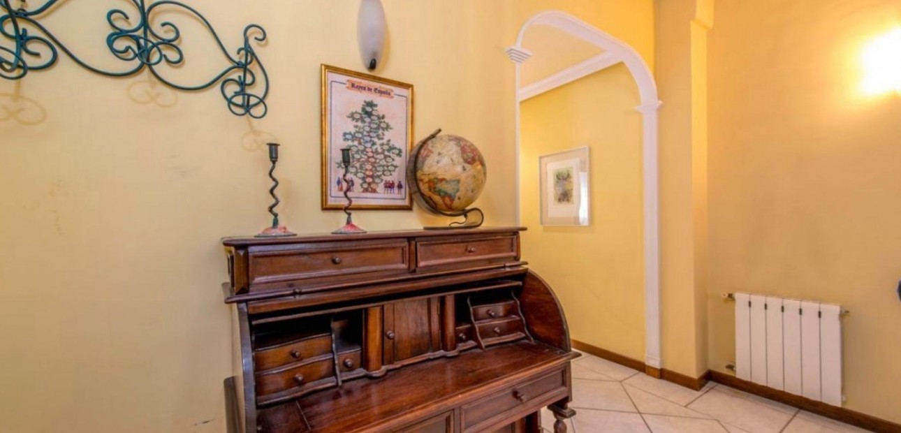 Sale - Apartment / flat -
Torrevieja - Playa de los locos
