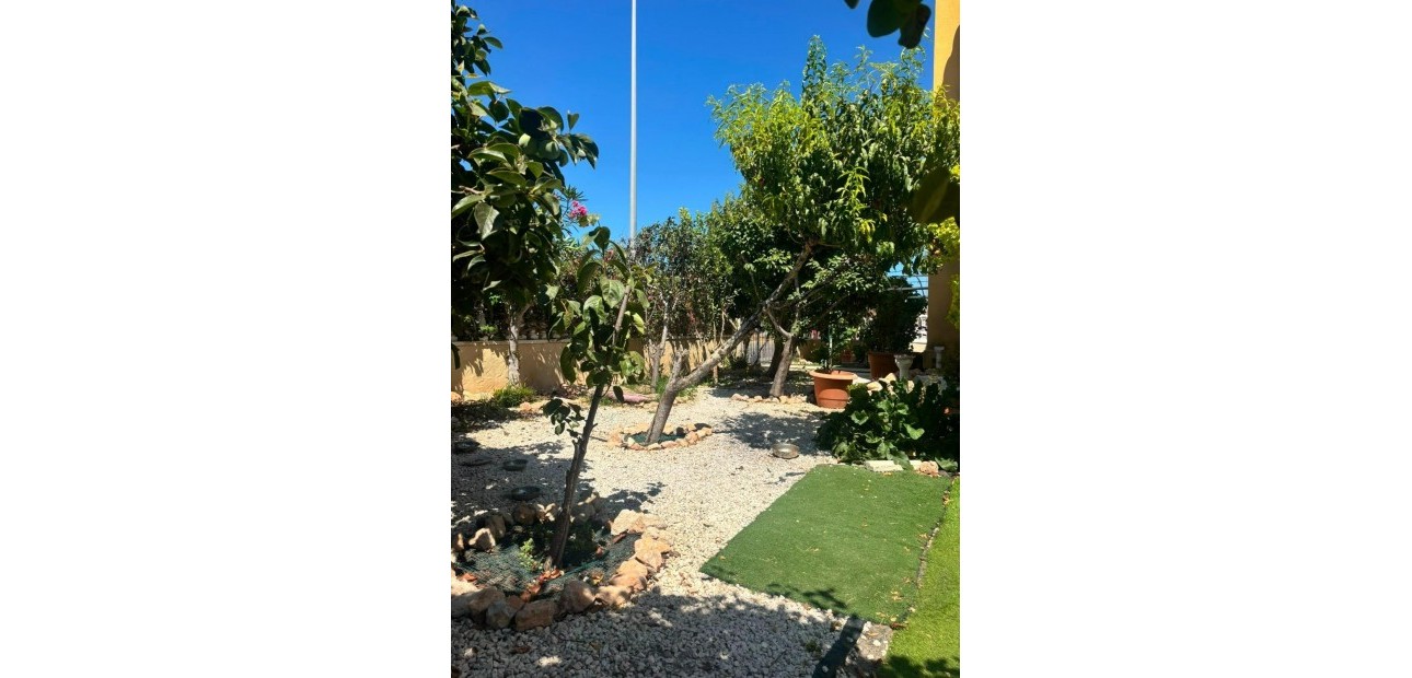 Sale - Bungalow -
Orihuela Costa - Lomas de Cabo Roig