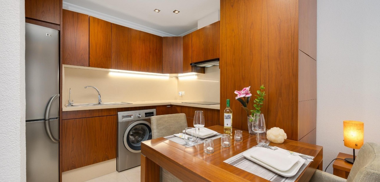 Sale - Apartment / flat -
Torrevieja - Estacion de autobuses