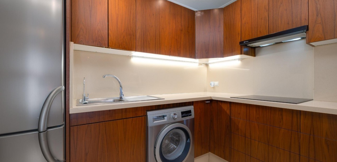 Sale - Apartment / flat -
Torrevieja - Estacion de autobuses