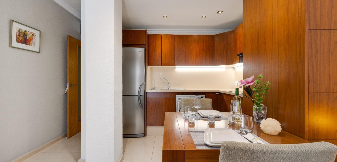 Sale - Apartment / flat -
Torrevieja - Estacion de autobuses