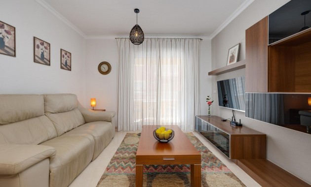Sale - Apartment / flat -
Torrevieja - Estacion de autobuses