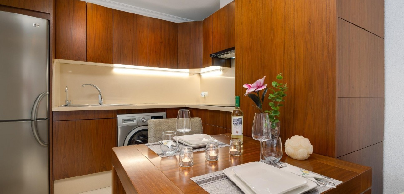 Sale - Apartment / flat -
Torrevieja - Estacion de autobuses
