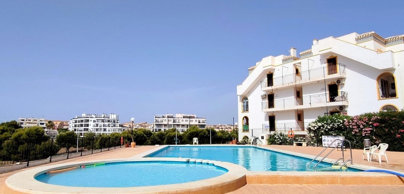 Sale - Apartment / flat -
Orihuela Costa - Las Ramblas