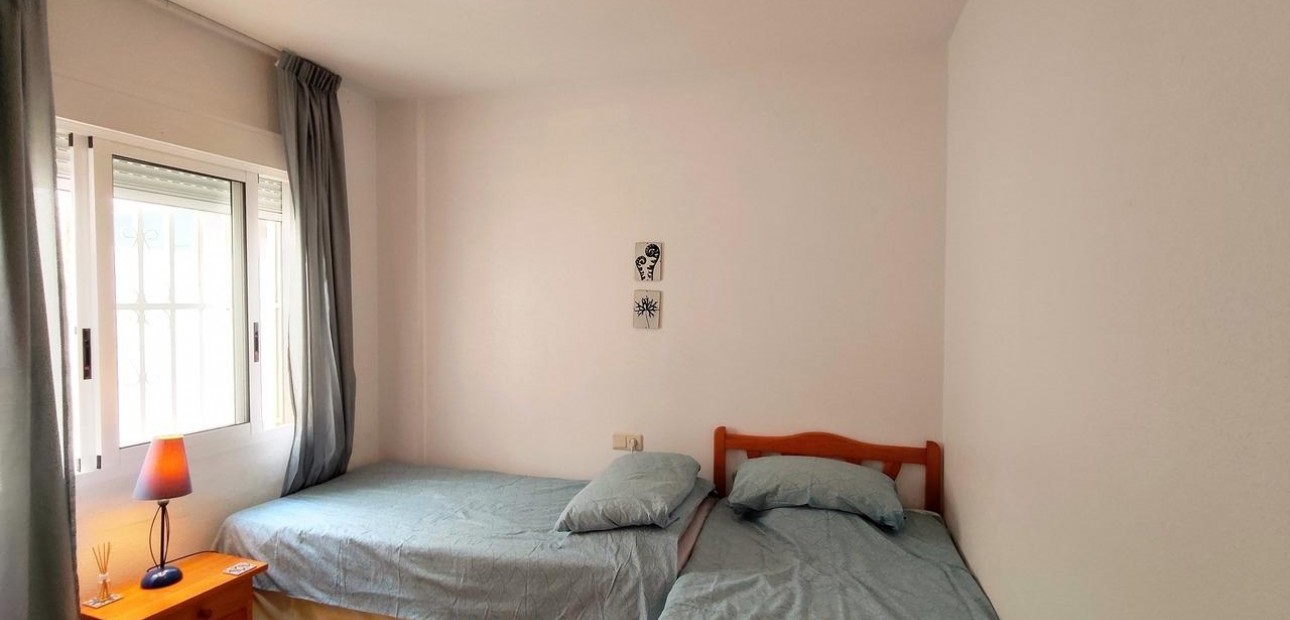 Sale - Apartment / flat -
Orihuela Costa - Las Ramblas