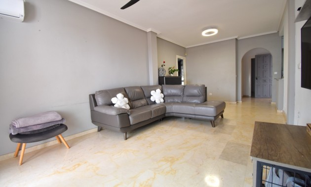 Sale - Apartment / flat -
Orihuela Costa - Villamartin