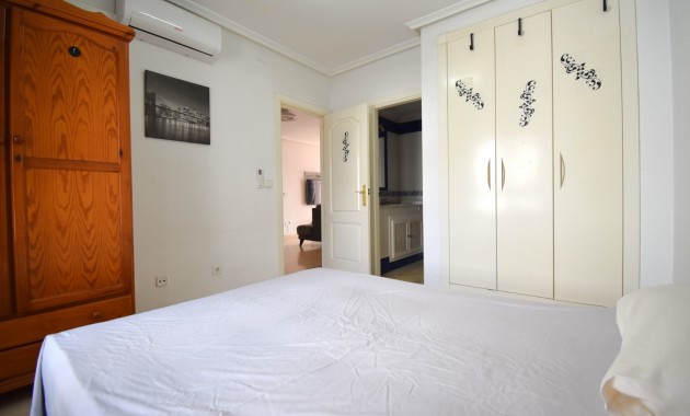 Sale - Apartment / flat -
Orihuela Costa - Villamartin