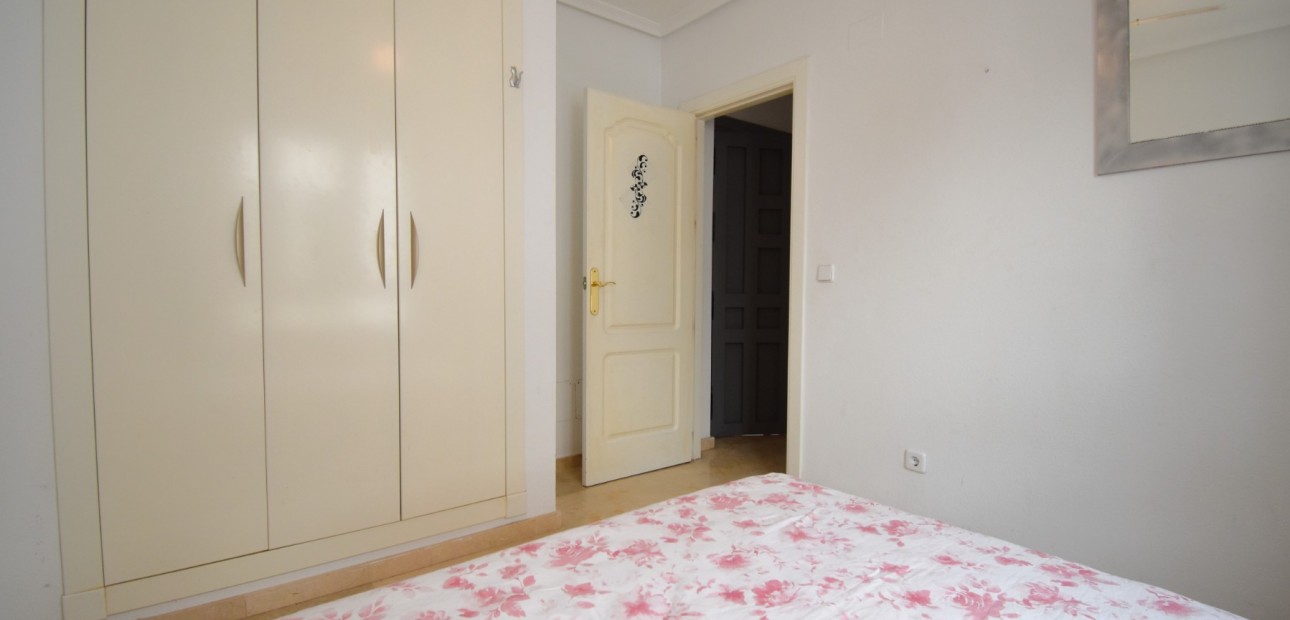 Sale - Apartment / flat -
Orihuela Costa - Villamartin