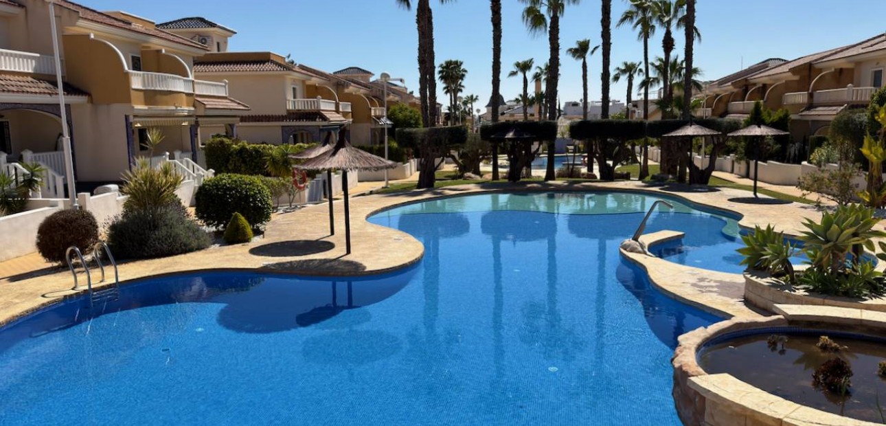 Sale - Detached Villa -
Ciudad Quesada - Doña Pepa