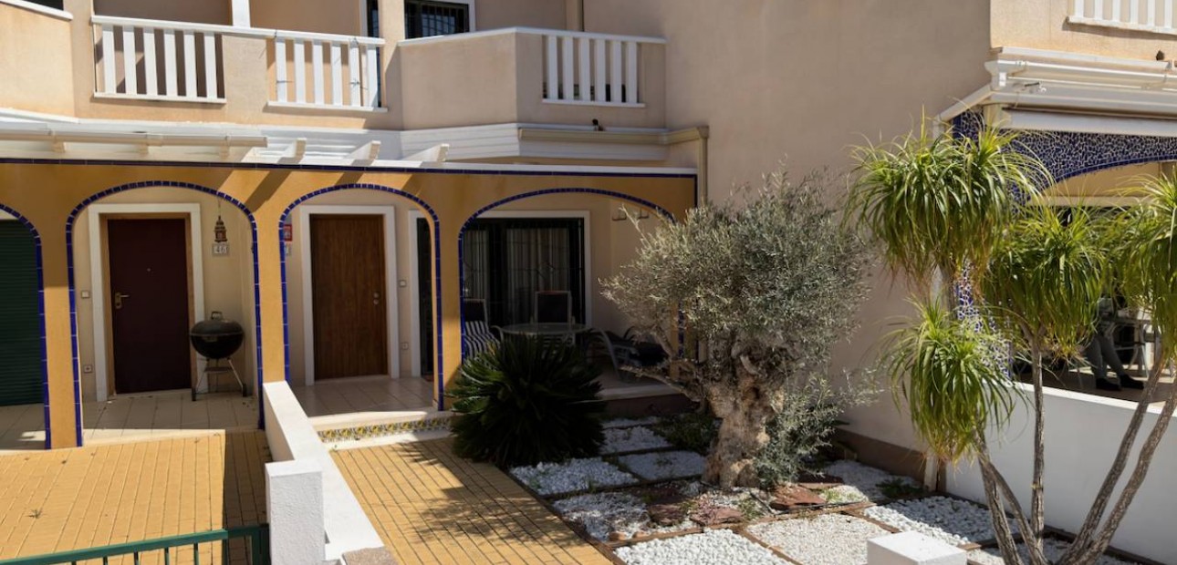 Sale - Detached Villa -
Ciudad Quesada - Doña Pepa