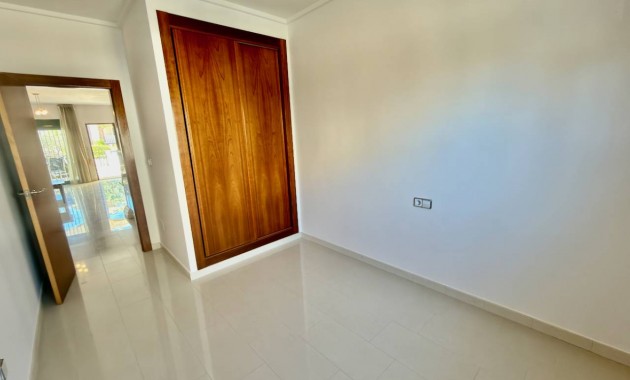 Sale - Detached Villa -
Ciudad Quesada - Doña Pepa