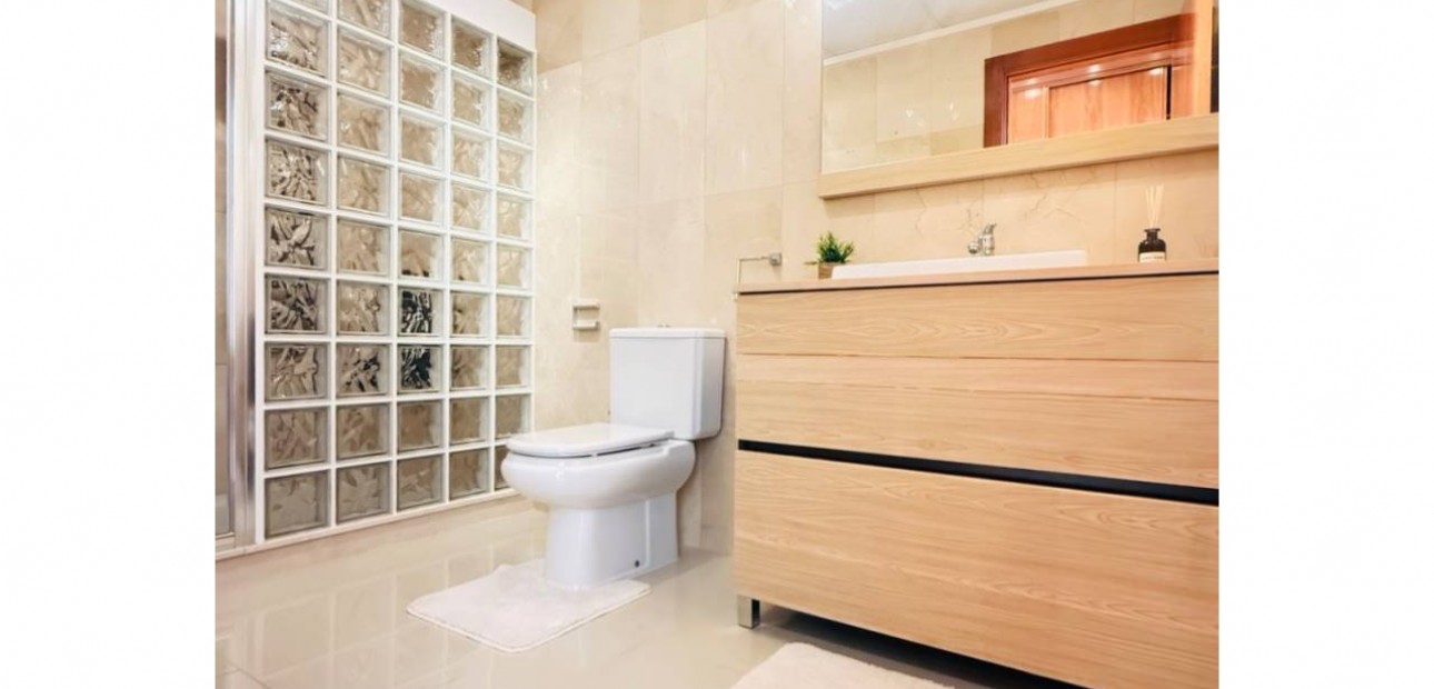 Sale - Detached Villa -
Ciudad Quesada - Doña Pepa