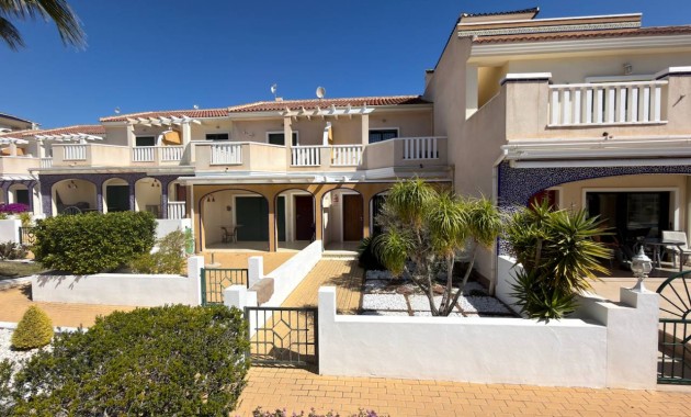 Sale - Detached Villa -
Ciudad Quesada - Doña Pepa