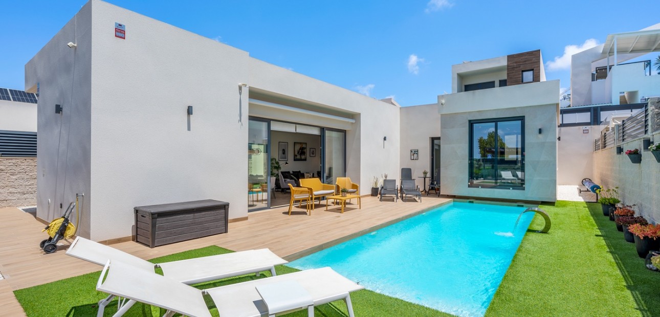Sale - Detached Villa -
Benijofar - Benijofar - Village