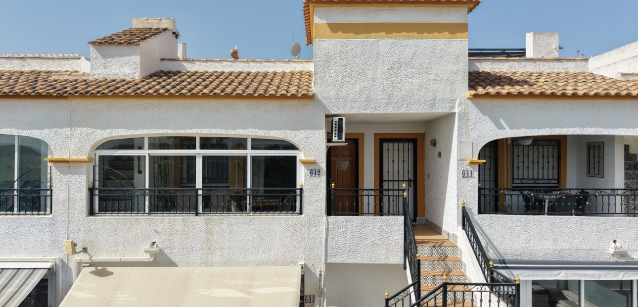 Sale - Apartment / flat -
Entre Naranjo - Vistabella Golf - Entre Naranjos - Vistabella Golf