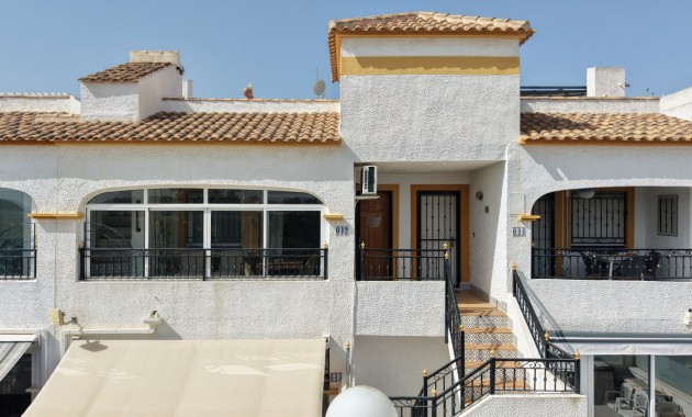 Sale - Apartment / flat -
Entre Naranjo - Vistabella Golf - Entre Naranjos - Vistabella Golf