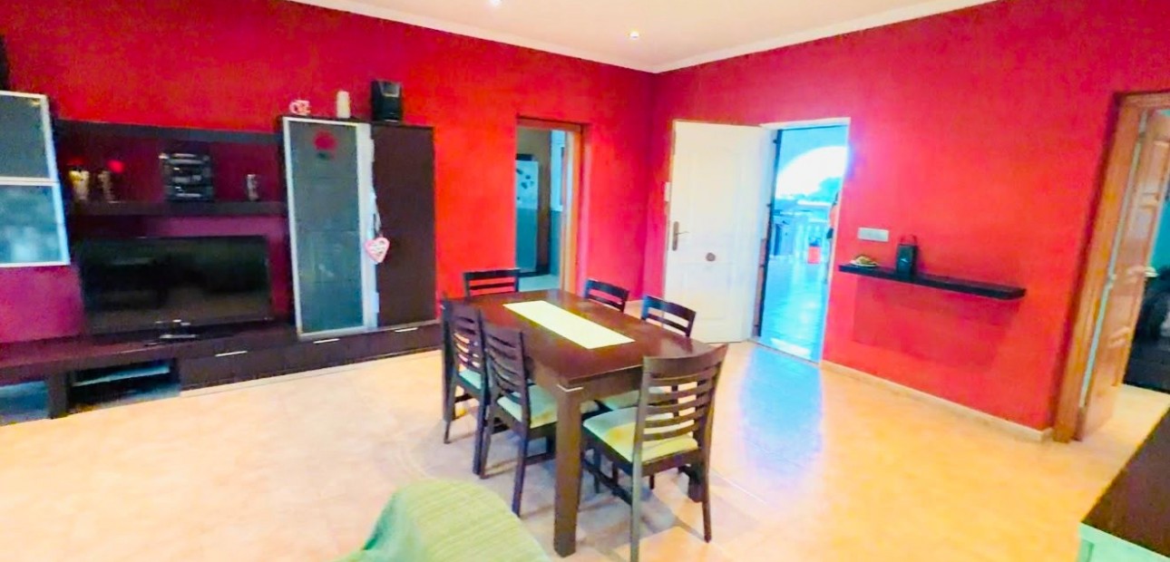 Sale - Finca - Country Property -
Catral