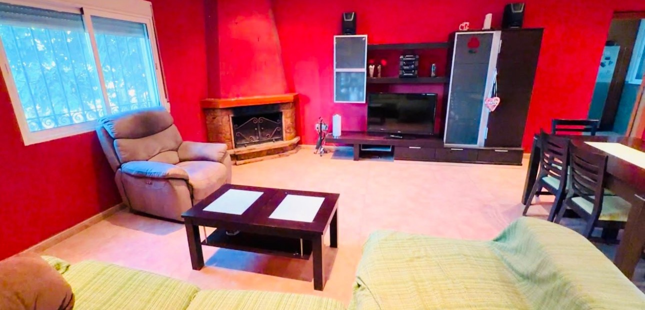 Sale - Finca - Country Property -
Catral
