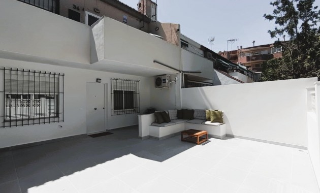 Sale - Bungalow -
Orihuela Costa - La Regia