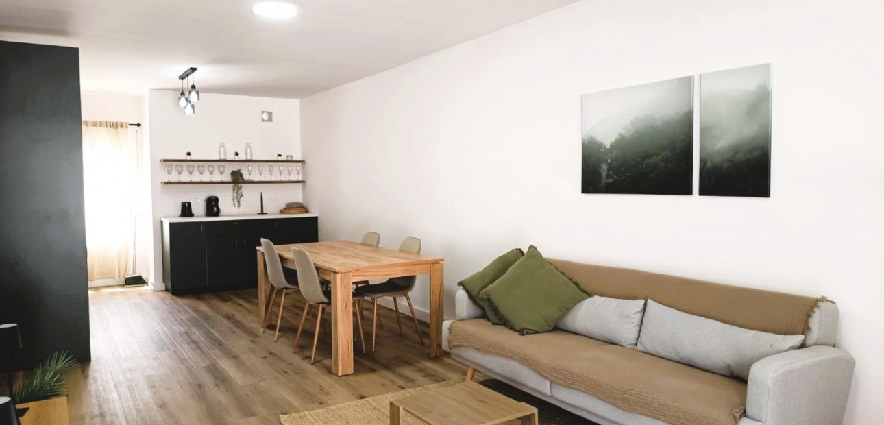 Sale - Bungalow -
Orihuela Costa - La Regia