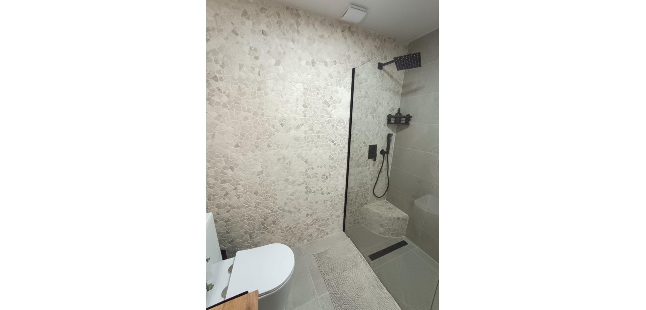 Sale - Bungalow -
Orihuela Costa - La Regia