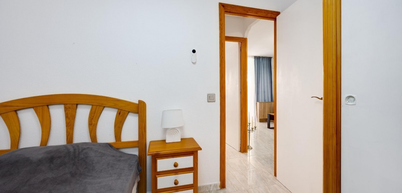 Sale - Apartment / flat -
Torrevieja - Playa del cura