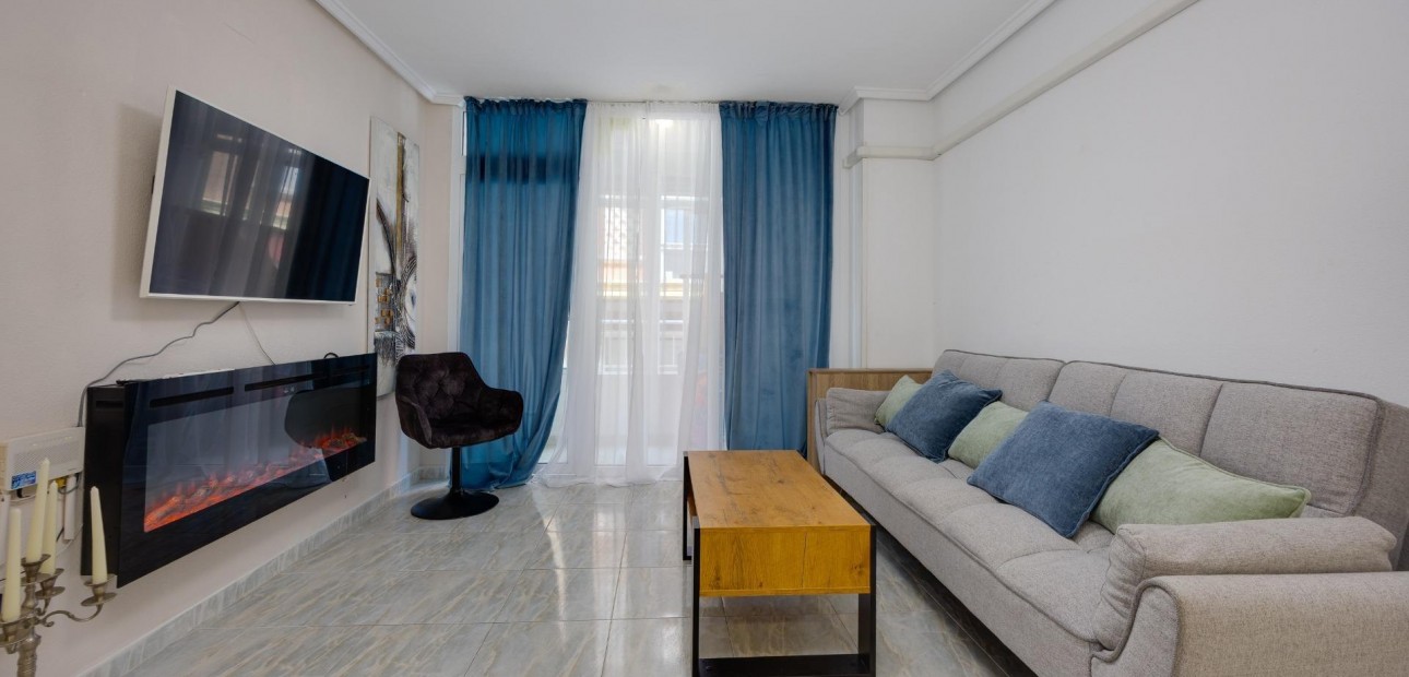 Sale - Apartment / flat -
Torrevieja - Playa del cura