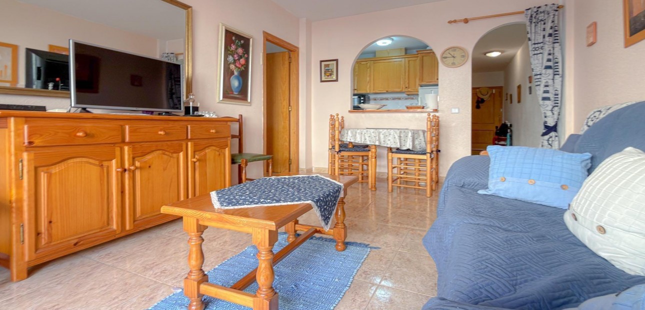 Sale - Apartment / flat -
Torrevieja - torrevieja