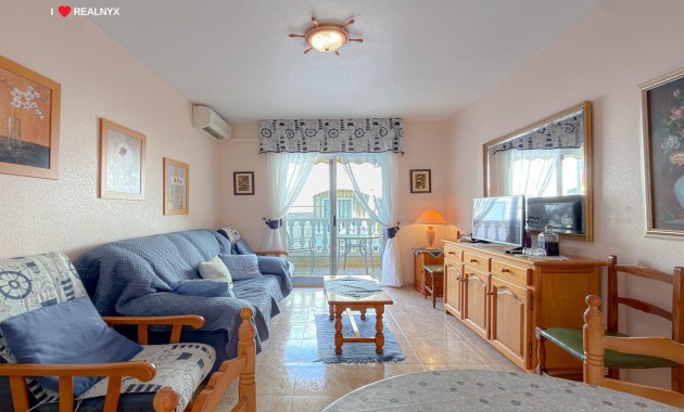 Sale - Apartment / flat -
Torrevieja - torrevieja