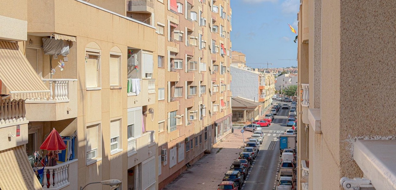 Sale - Apartment / flat -
Torrevieja - torrevieja