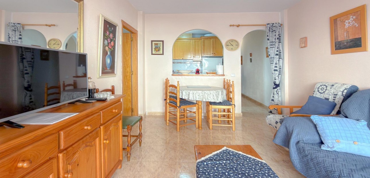 Sale - Apartment / flat -
Torrevieja - torrevieja