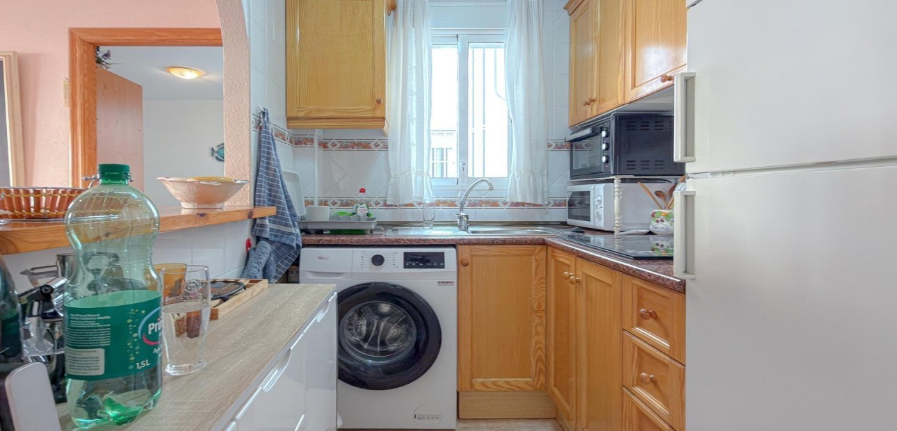 Sale - Apartment / flat -
Torrevieja - torrevieja