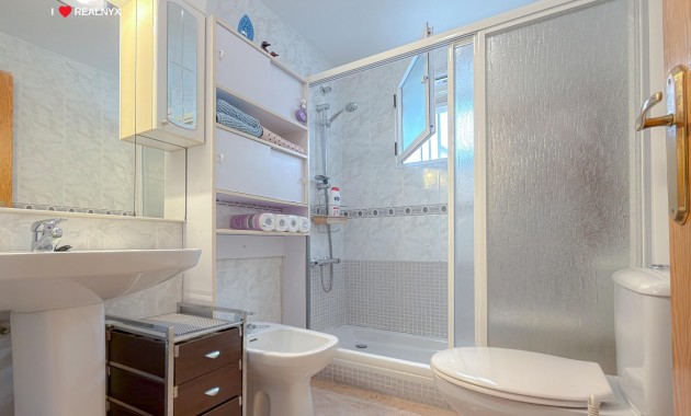 Sale - Apartment / flat -
Torrevieja - torrevieja