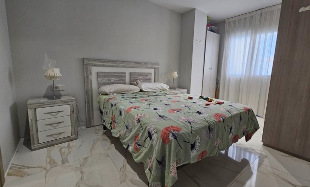 Sale - Apartment / flat -
La Marina - La Marina - Urbanization