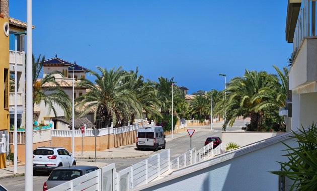 Sale - Apartment / flat -
La Marina - La Marina - Urbanization