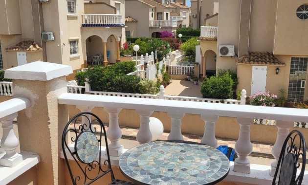 Sale - Apartment / flat -
Orihuela Costa - Playa Flamenca