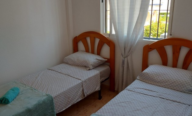 Sale - Apartment / flat -
Orihuela Costa - Playa Flamenca