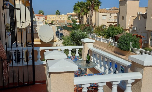 Sale - Apartment / flat -
Orihuela Costa - Playa Flamenca