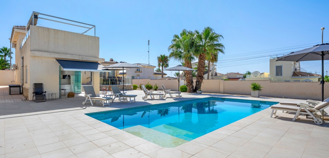 Sale - Detached Villa -
Ciudad Quesada - Ciudad Quesada - Town
