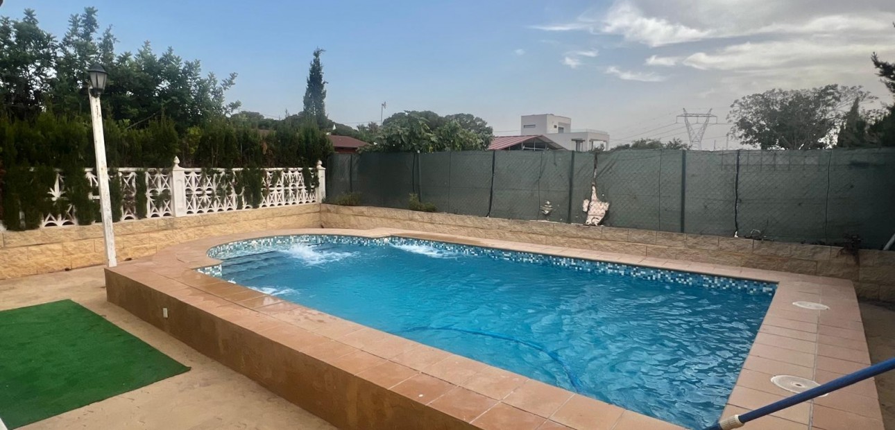 Sale - Country Property -
San Fulgencio - San Fulgencio - Country