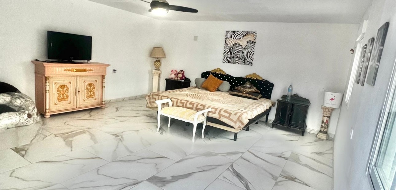 Sale - Country Property -
San Fulgencio - San Fulgencio - Country