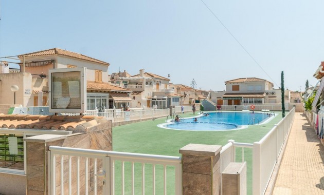 Sale - Villa -
Orihuela Costa - Playa Flamenca