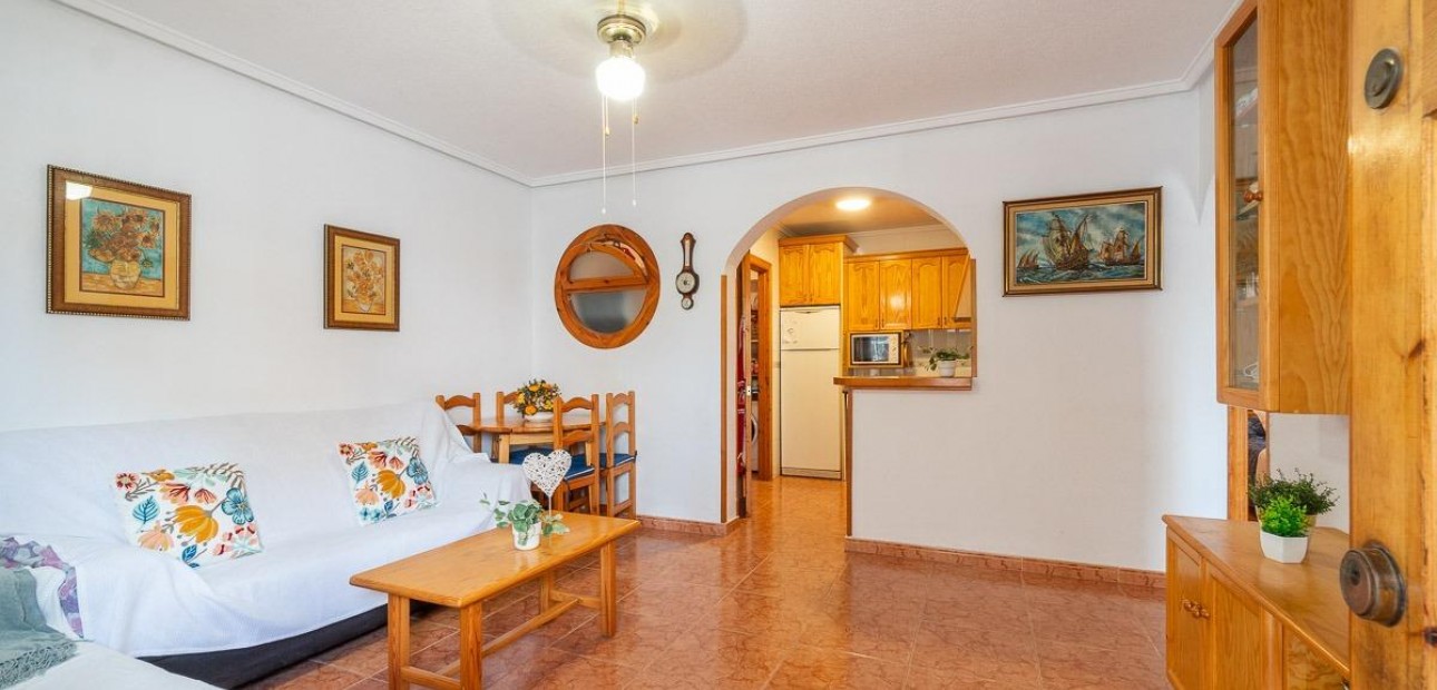 Sale - Villa -
Orihuela Costa - Playa Flamenca