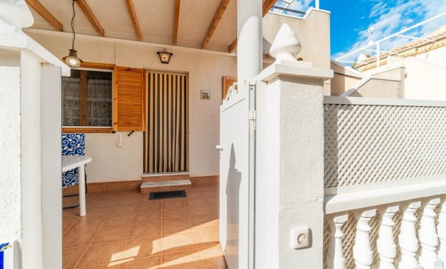 Sale - Villa -
Orihuela Costa - Playa Flamenca