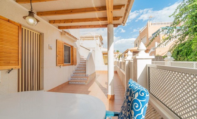 Sale - Villa -
Orihuela Costa - Playa Flamenca