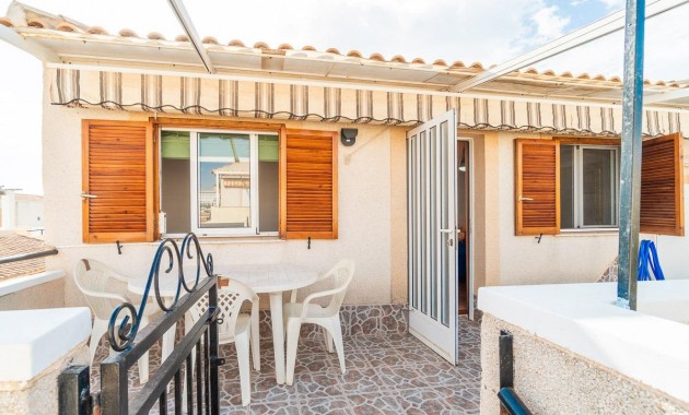 Sale - Villa -
Orihuela Costa - Playa Flamenca